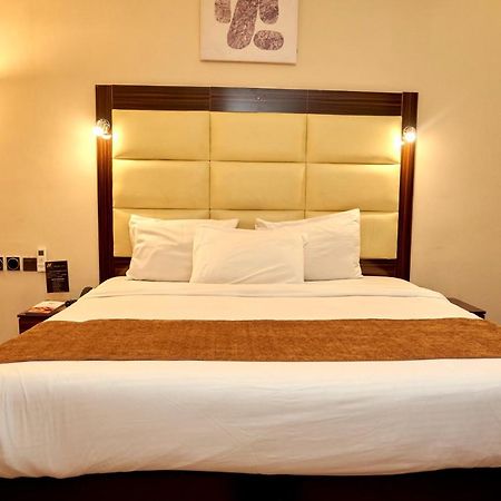 Mayfair Hotel Maitama Abuja Dış mekan fotoğraf