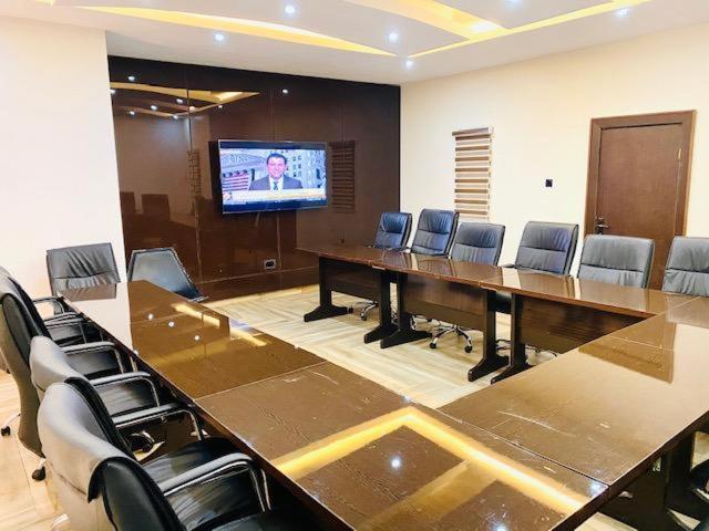 Mayfair Hotel Maitama Abuja Dış mekan fotoğraf