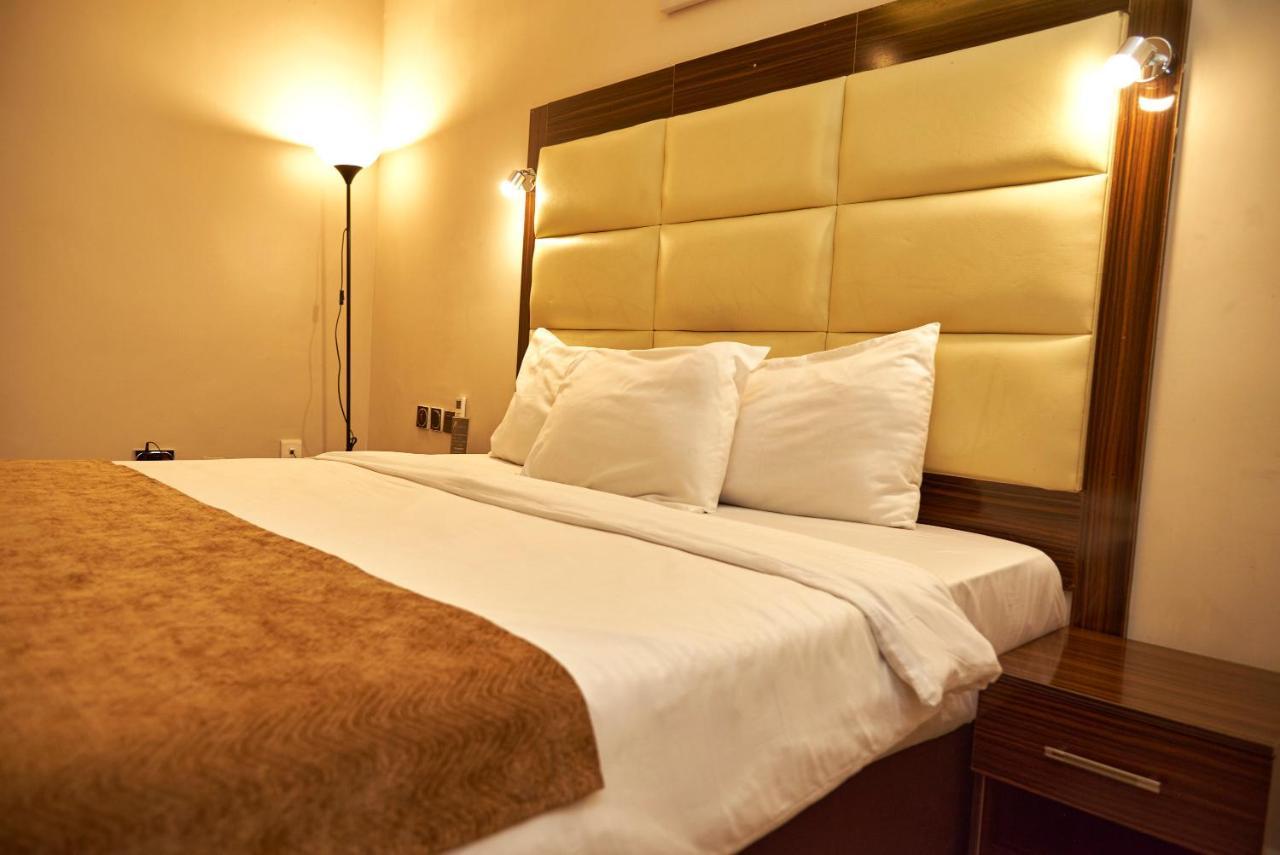 Mayfair Hotel Maitama Abuja Dış mekan fotoğraf