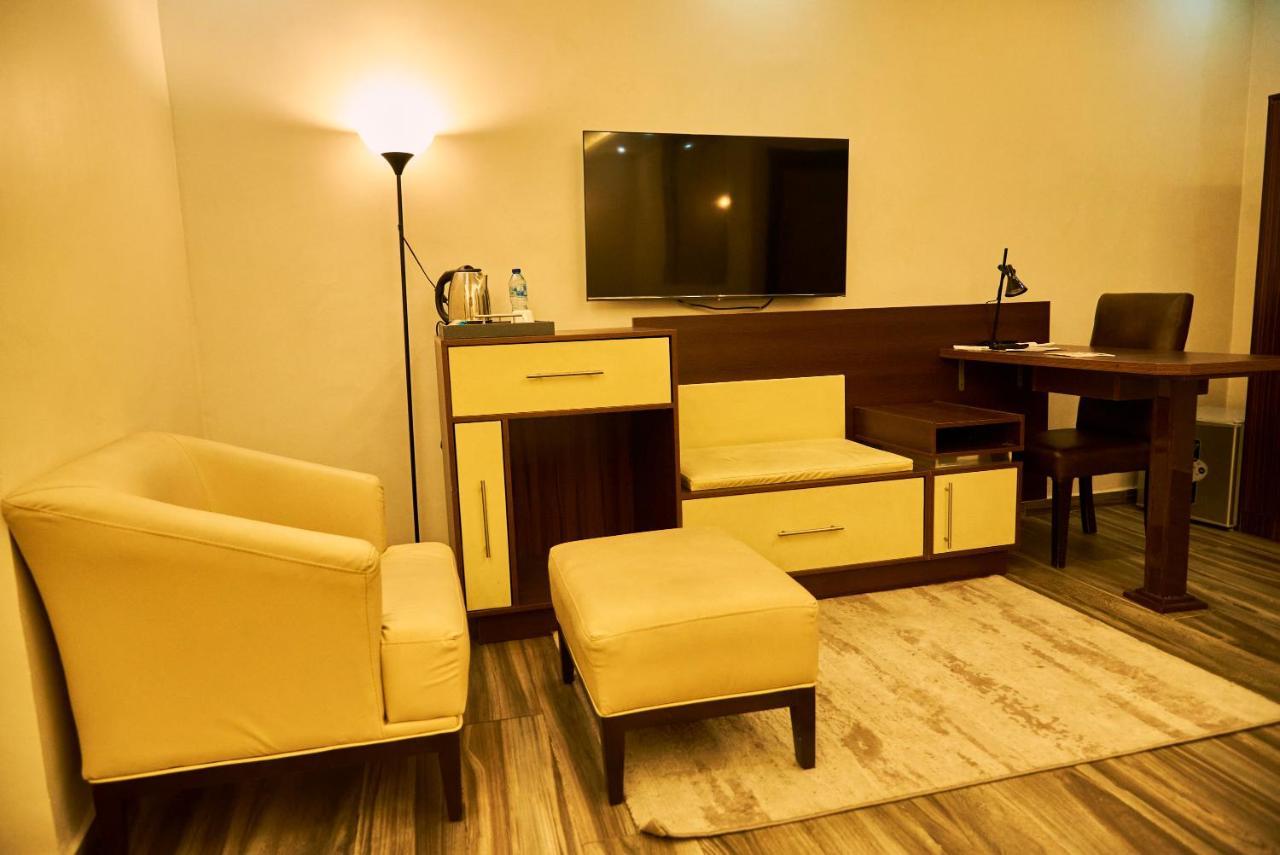 Mayfair Hotel Maitama Abuja Dış mekan fotoğraf
