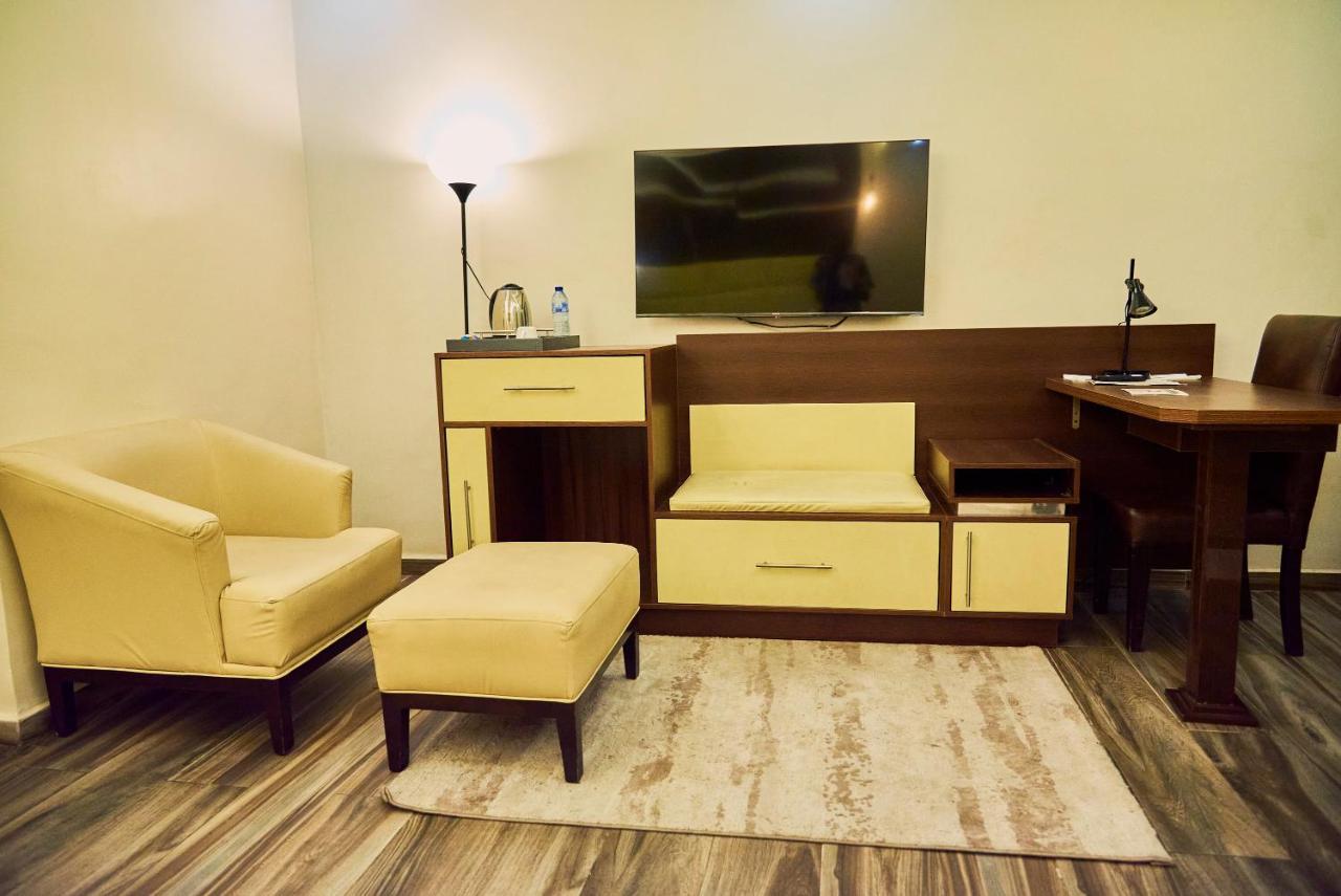 Mayfair Hotel Maitama Abuja Dış mekan fotoğraf